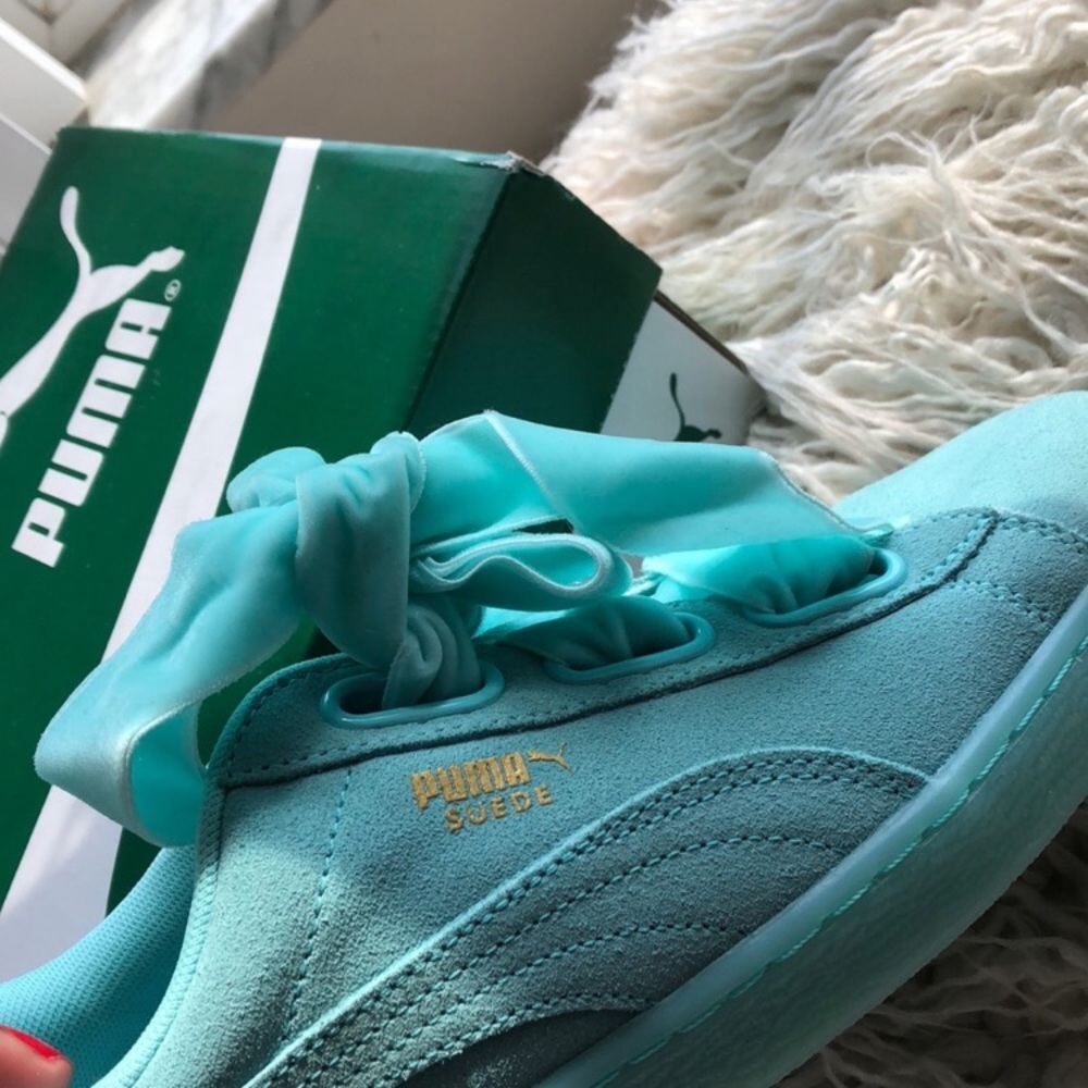 Womens Puma Suede Heart Reset Sneaker - Aqua Teal